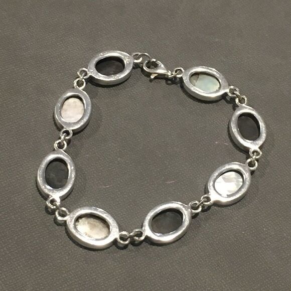 Sterling Bracelet Comprised of Alternating Links of Black Onyx & Mother of Pearl - Picture 7 of 8